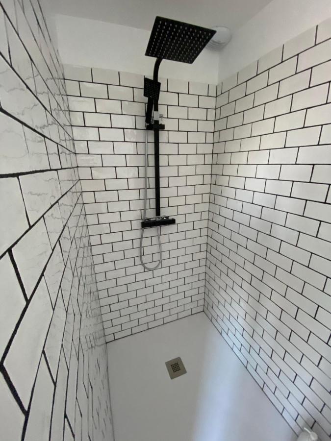 Apartamento Duplex Proche Gare Vue Tour Perret Avec Parking Gratuit Amiens Exterior foto