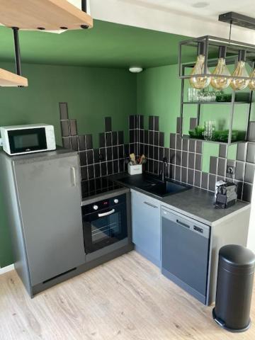 Apartamento Duplex Proche Gare Vue Tour Perret Avec Parking Gratuit Amiens Exterior foto